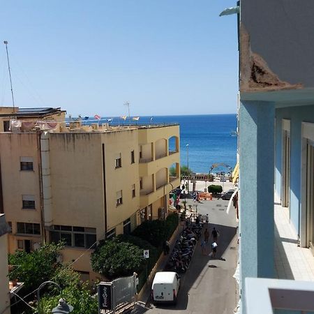 Casa Floridea -Mediterranea Sicilia Apt Cefalù Exterior foto