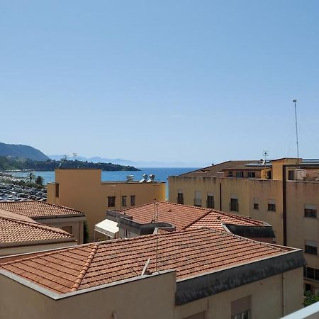 Casa Floridea -Mediterranea Sicilia Apt Cefalù Exterior foto