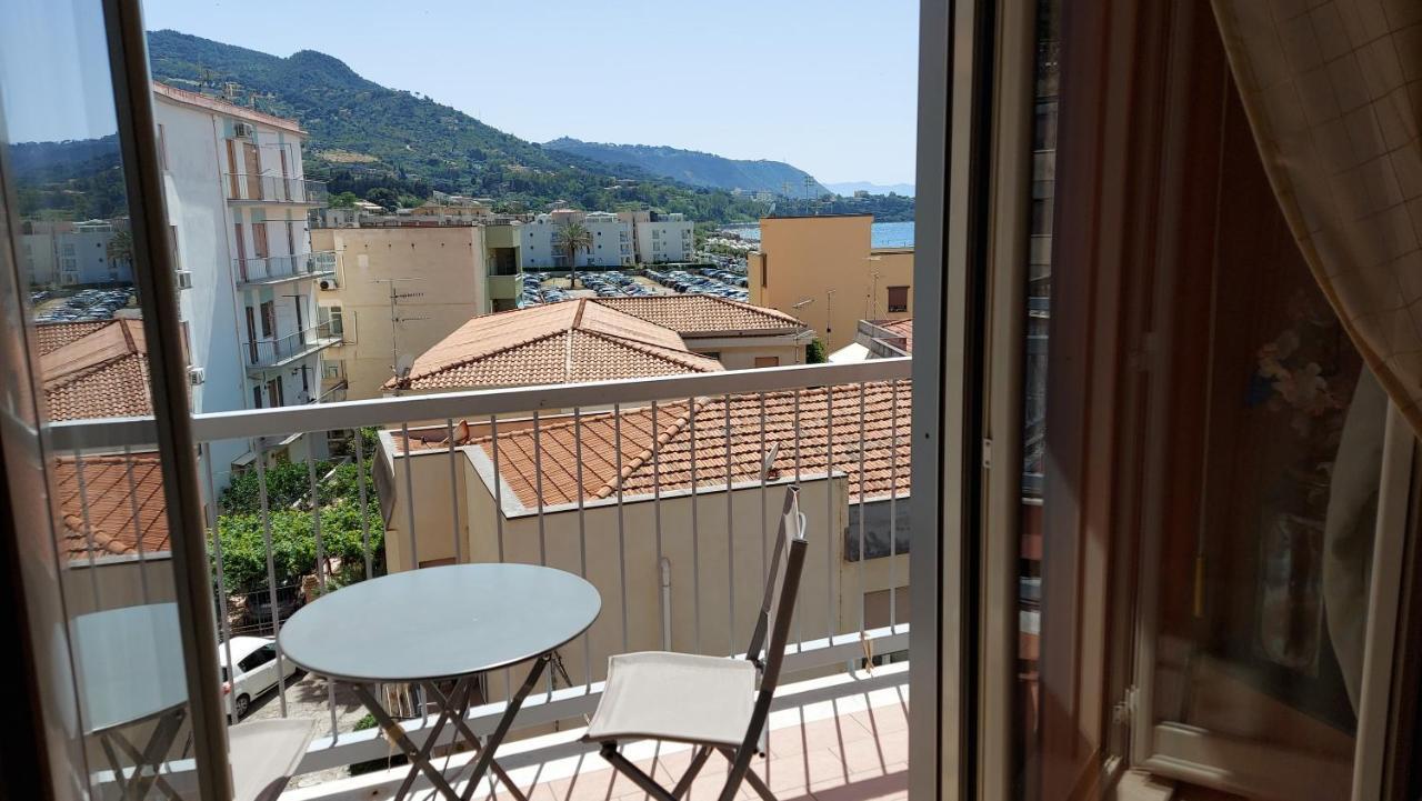 Casa Floridea -Mediterranea Sicilia Apt Cefalù Exterior foto