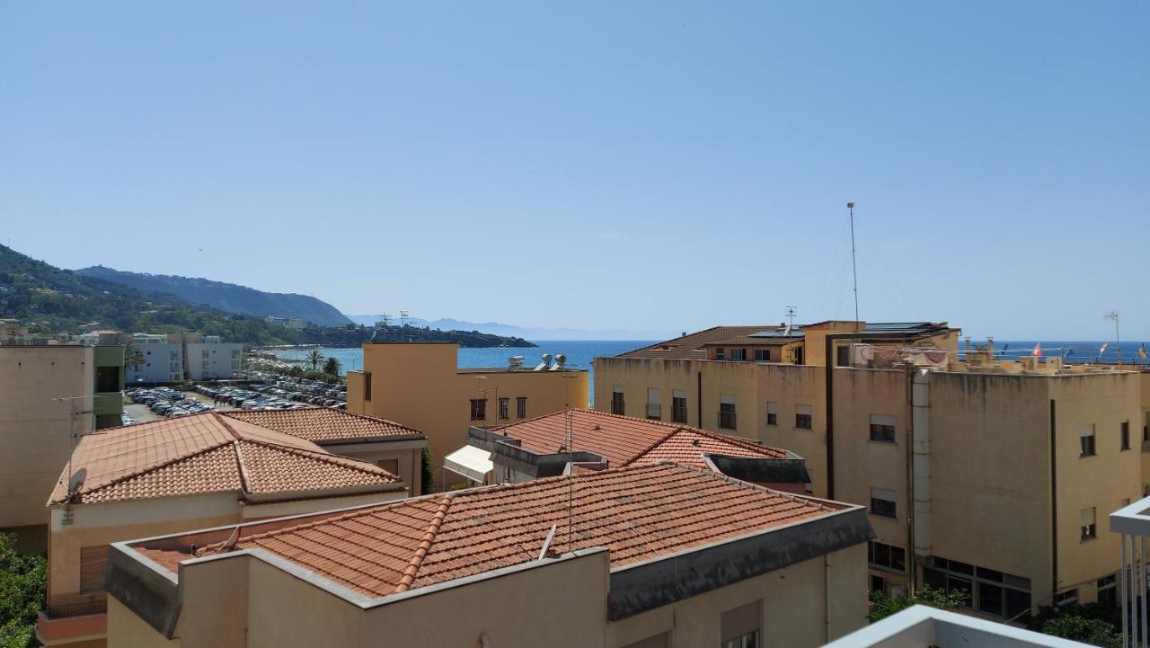 Casa Floridea -Mediterranea Sicilia Apt Cefalù Exterior foto